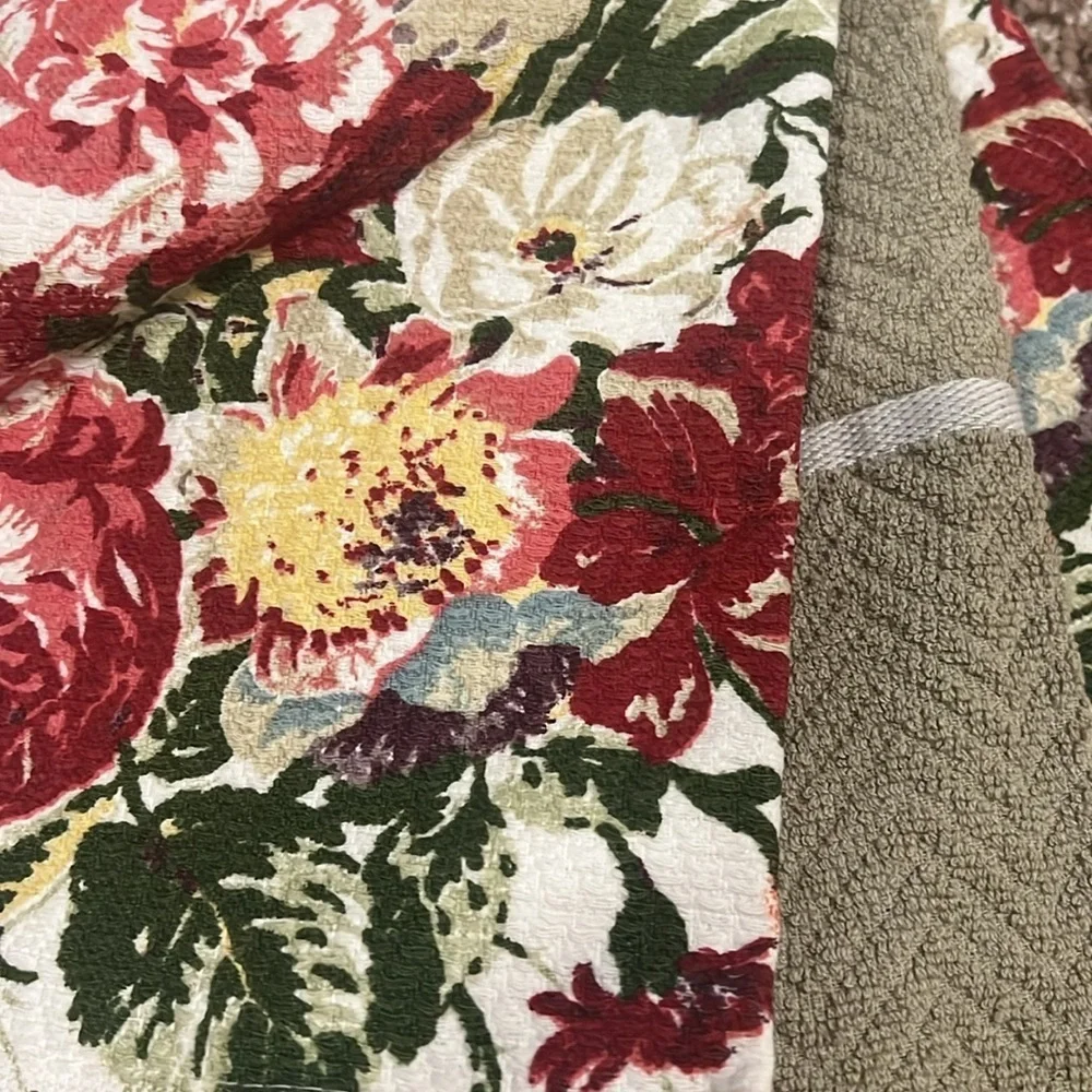 3 kitchen towels by Ralph Lauren brand new with tags